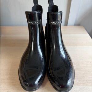 Nautica Women’s Chelsea Boots